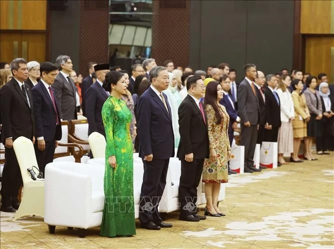 Party chief attends ceremony marking Vietnam’s 30 years of ASEAN membership