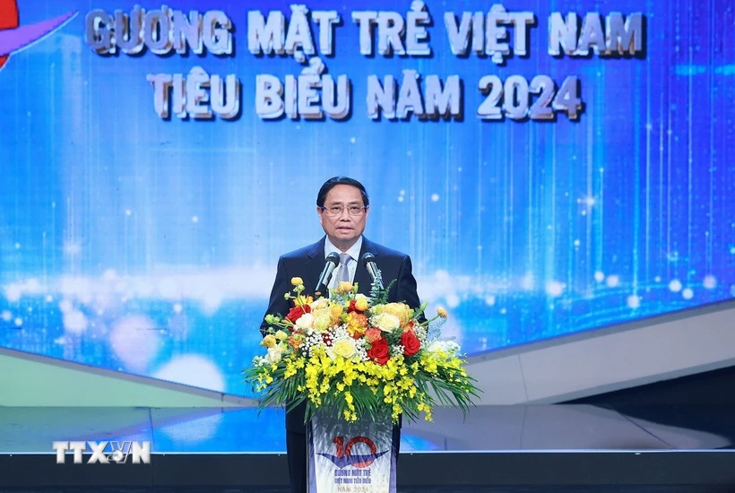 PM urges youth to make more efforts to advance nation to new era