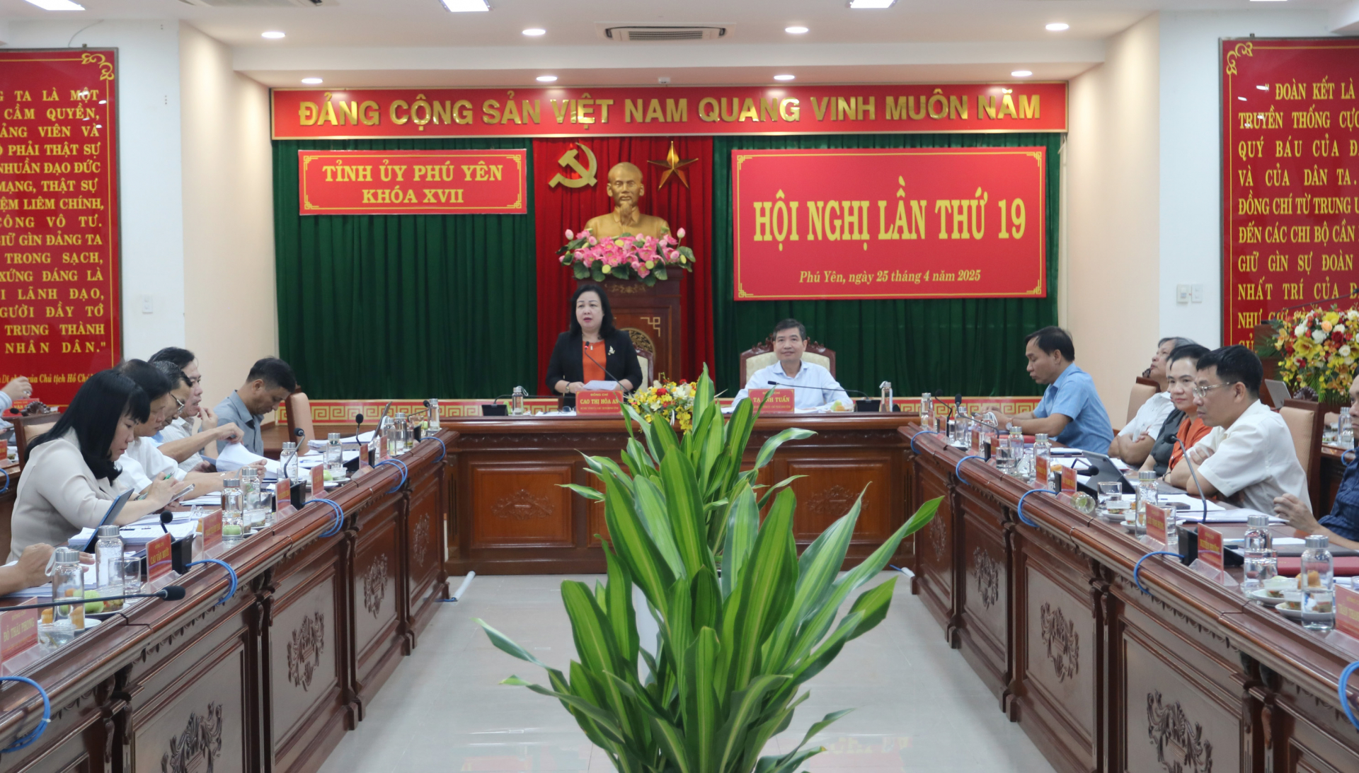 Focusing on arranging the two-tier local government system