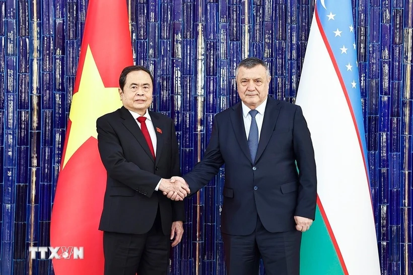 Vietnamese top legislator holds talks with Uzbek lower house speaker