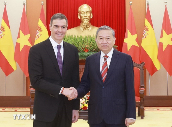 Vietnam wants to deepen comprehensive cooperation with Spain: Party chief