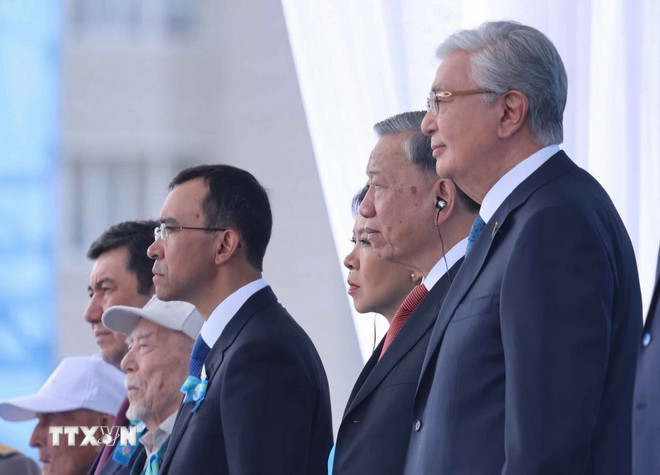 Party chief attends military parade marking 80th anniversary of Victory over Fascism in Kazakhstan