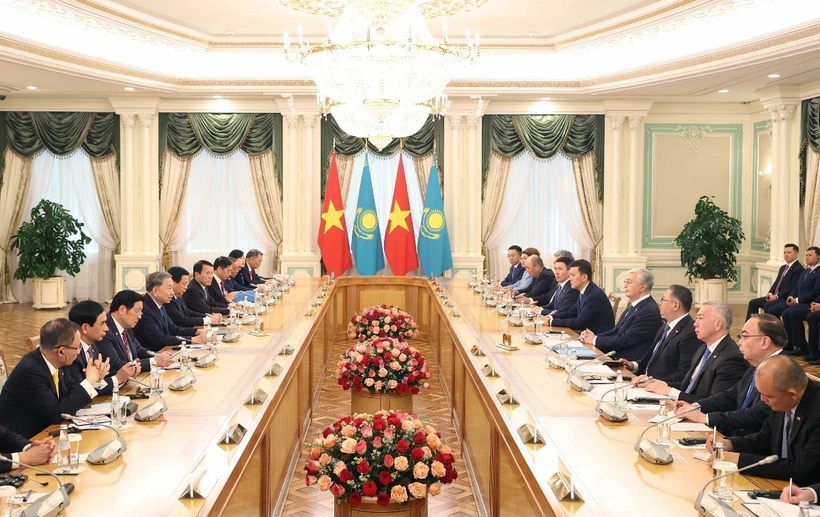 Vietnam, Kazakhstan upgrade bilateral ties to strategic partnership