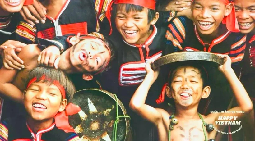 Exhibitions, media contest highlight efforts to promote human rights