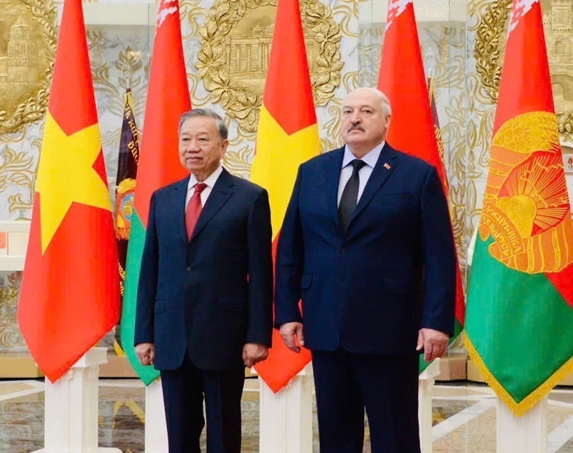 Vietnam, Belarus issue joint statement on establishing strategic partnership