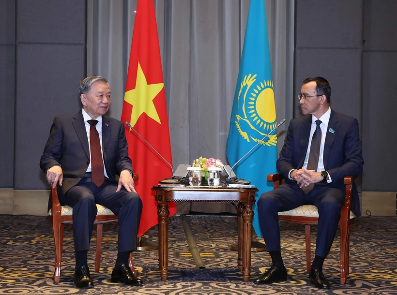 Vietnamese Party leader meets with Chairperson of Kazakh Senate in Astana