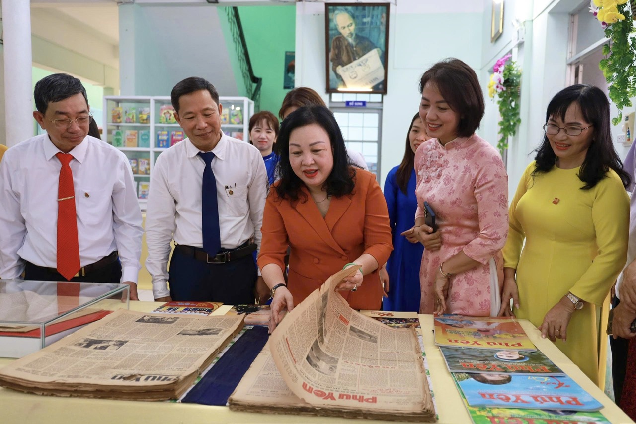 Pioneering journalism, accompanying Phu Yen hometown on its journey into a new era