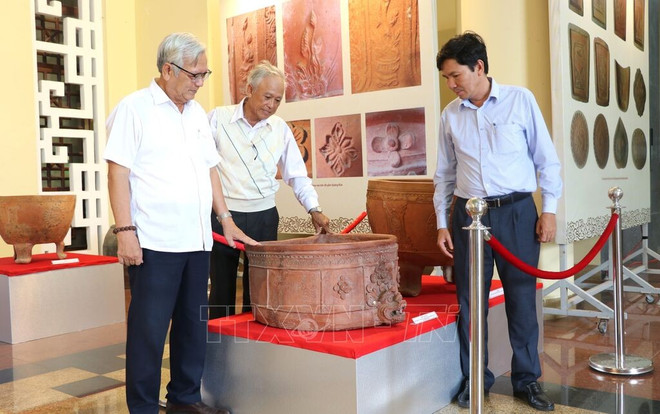 Phu Yen taps craft village tourism to revive Quang Duc pottery