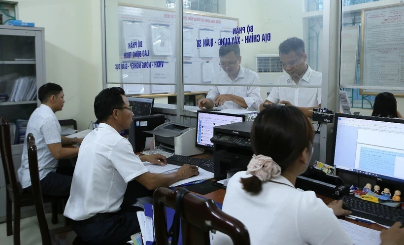 PM orders swift action on public resources amid administrative restructuring