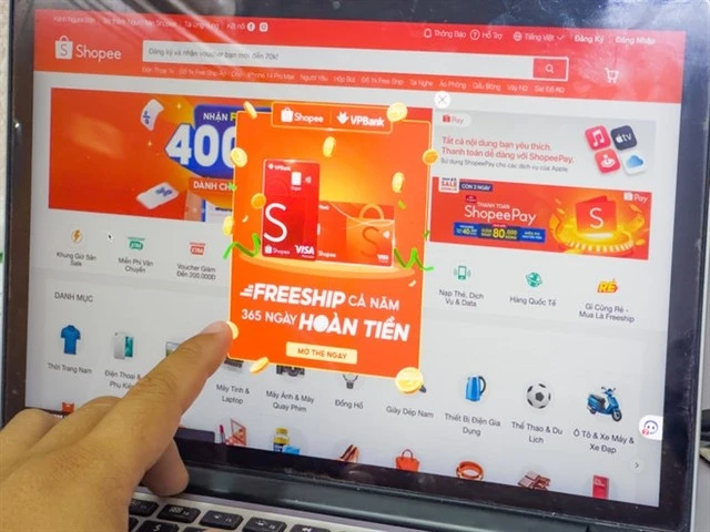 Vietnam consumers spend 16 billion USD in 2024 on online shopping